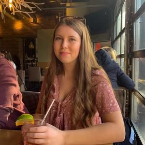 Meet your Posher, Laura